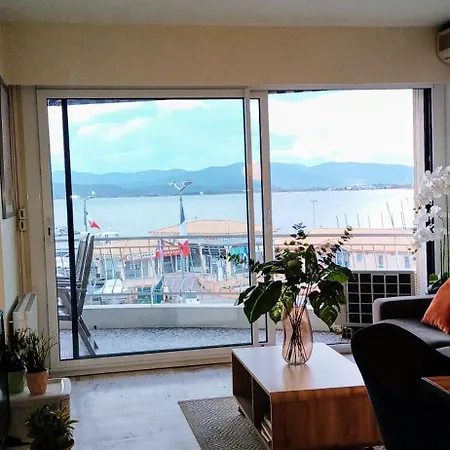 Apartment Vue